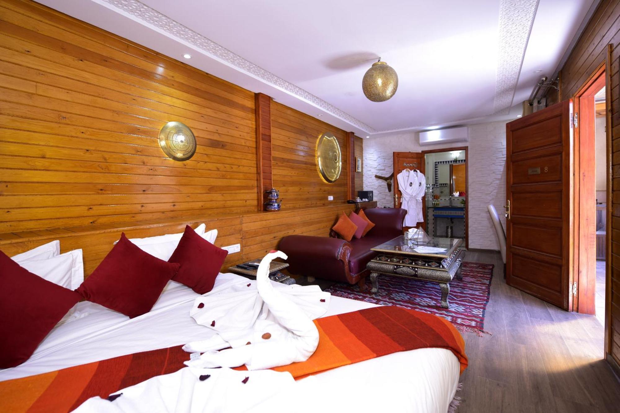 Kale Polis Hotel